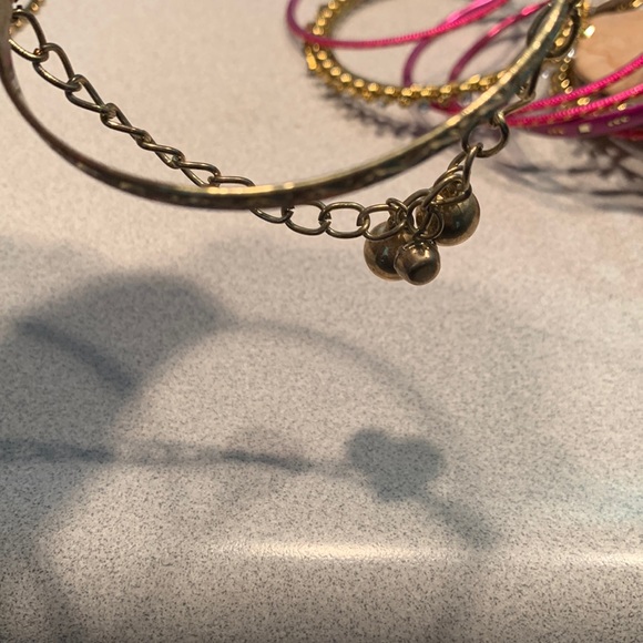 25 Gorgeous Pink and Gold Stone and Chain Embellished Bracelets Bali Style - Picture 5 of 9